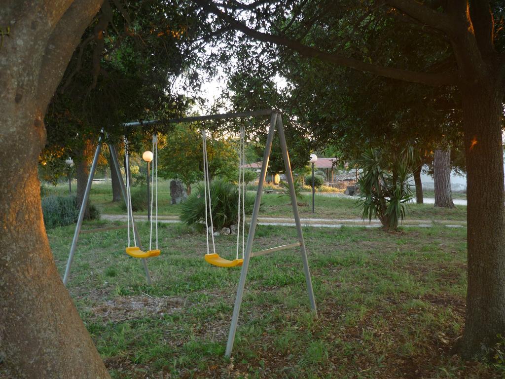 הוילה מרטינה פרנקה Agriturismo Masseria Casedde Vecchie מראה חיצוני תמונה